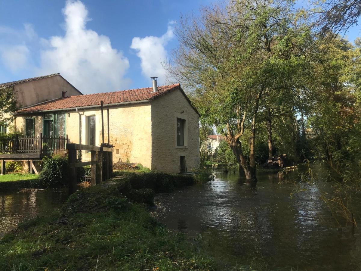 Апартаменти Ancien Moulin A Eau Sur La Seugne Mosnac  Екстер'єр фото